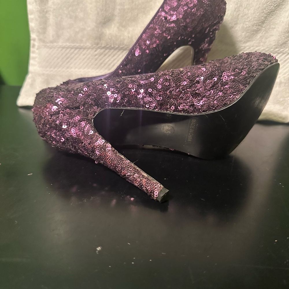 Jessica Simpson Sparkling Purple Sequin Heels - Picture 3 of 4